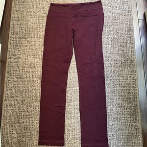 Cropped burgundy lululemon leggings